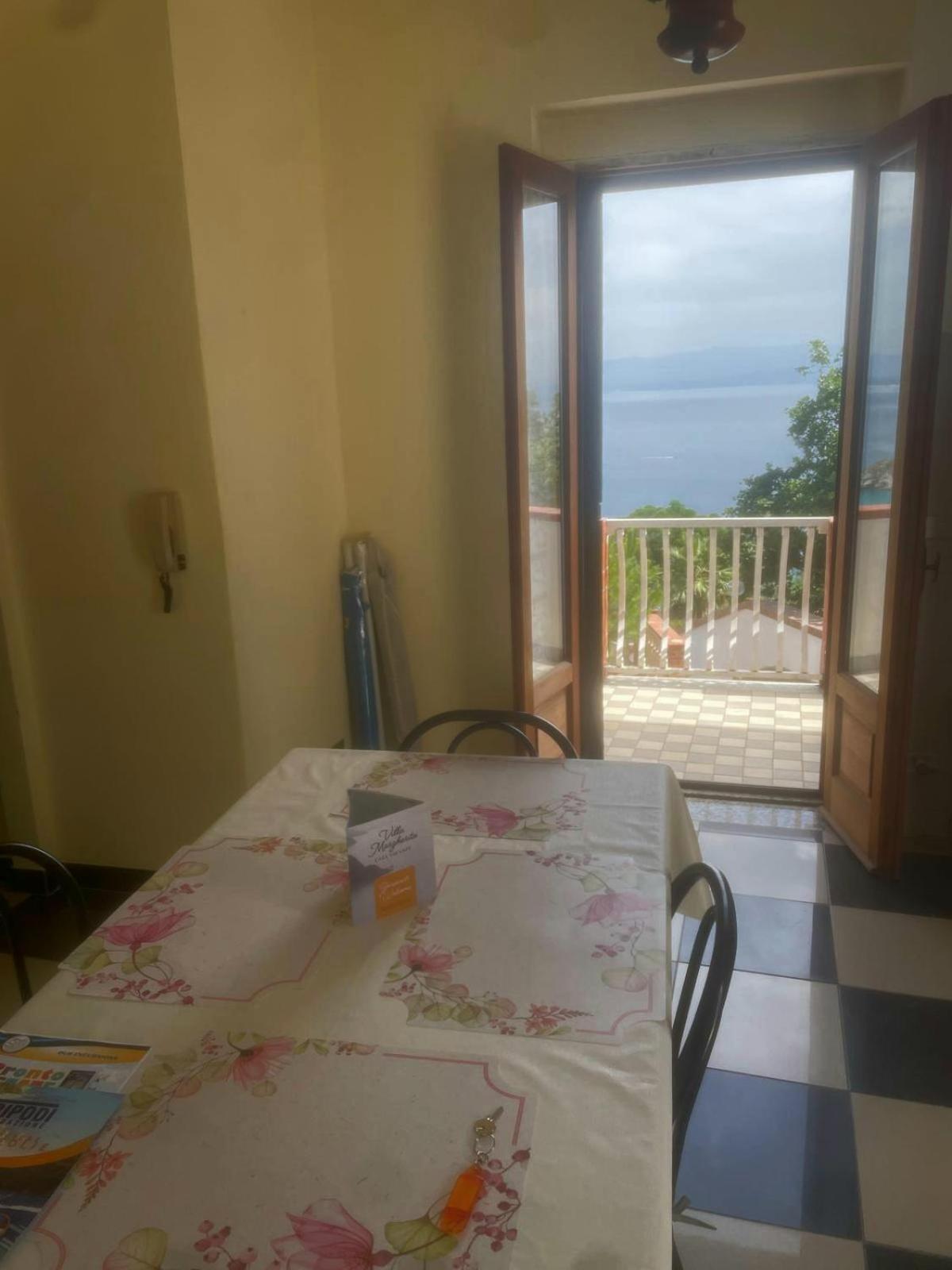 Villamargherita Capo Vaticano Exterior photo